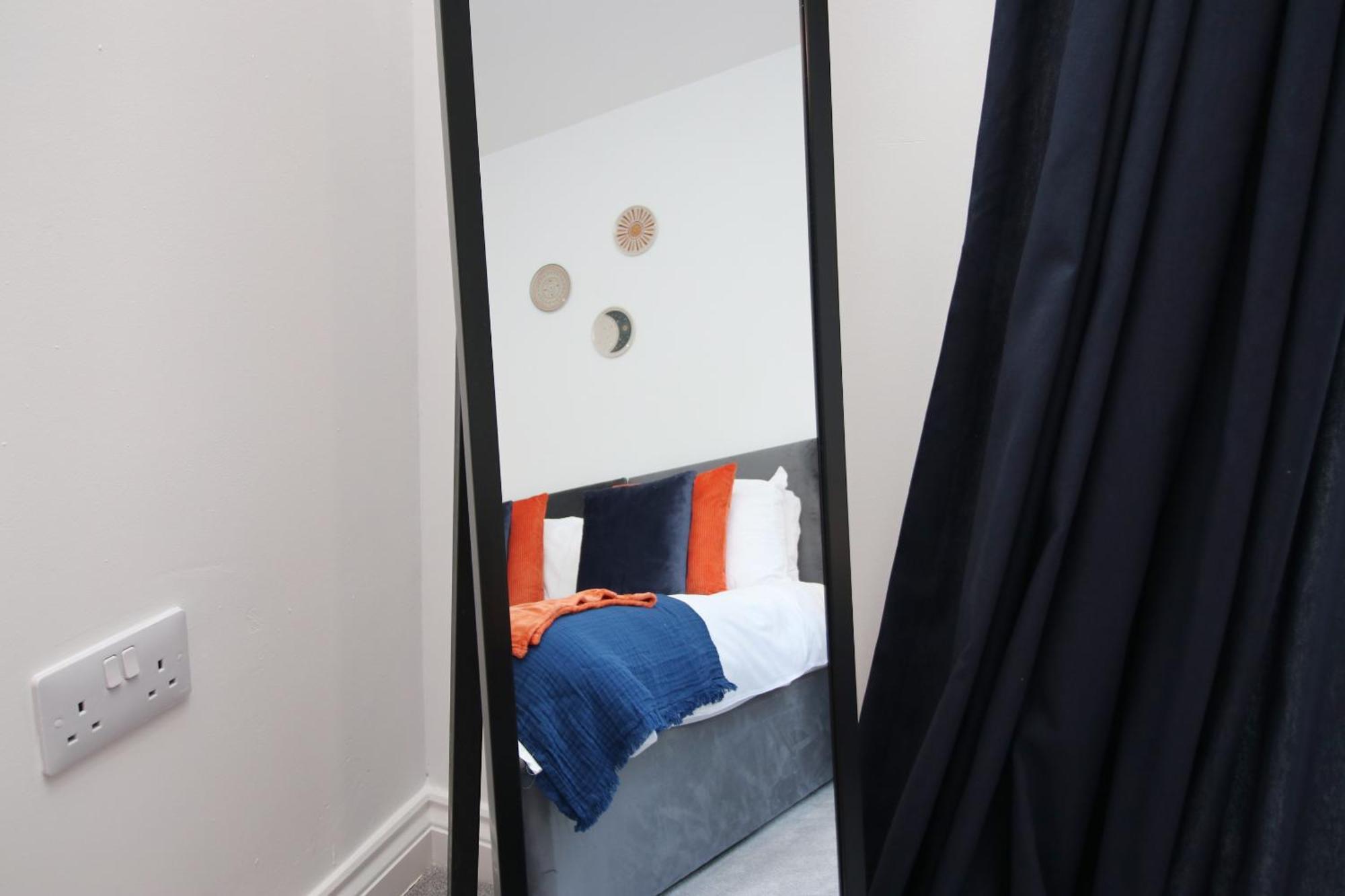 Casa Di Pietra - Centre With Patio, Free Private Parking Apartment