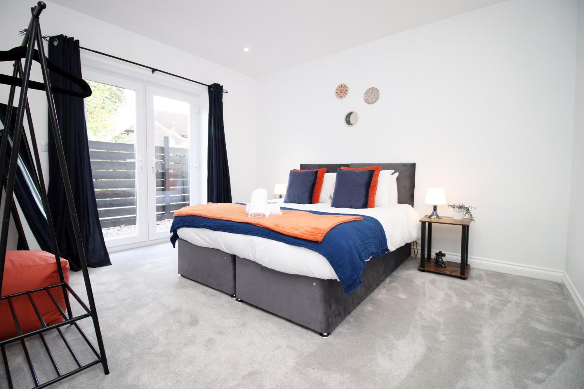 Casa Di Pietra - Centre With Patio, Free Private Parking Apartment *