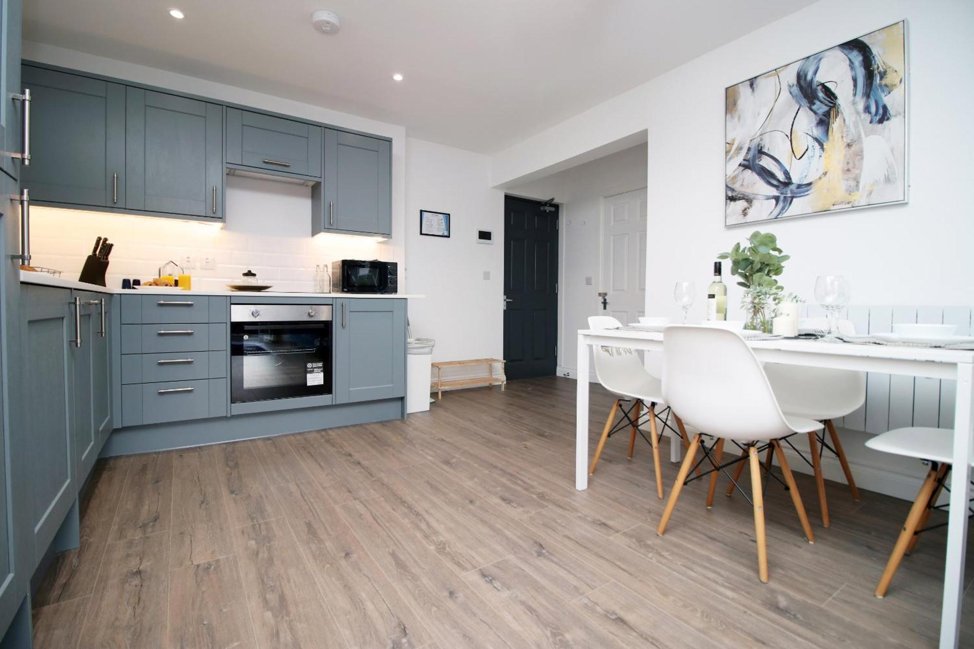Casa Di Pietra - Centre With Patio, Free Private Parking Apartment *